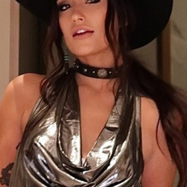 The Madam Necklace